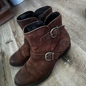 BORN boots size 7 gently used